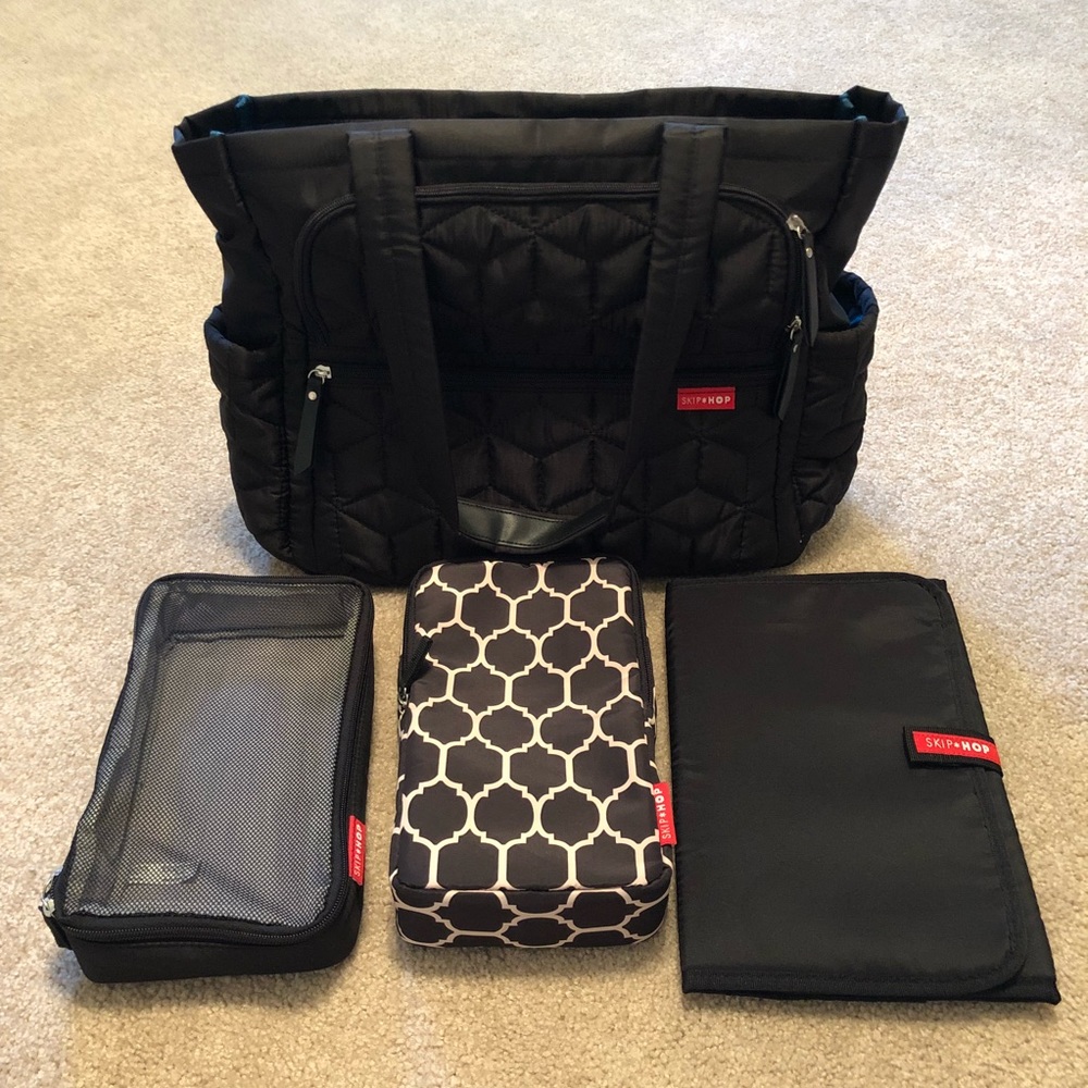 Skip Hop Pack and Go Forma Diaper Bag